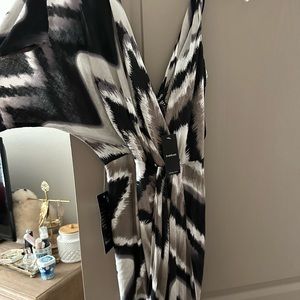 Bebe Kimono Dress, new with tags, size medium